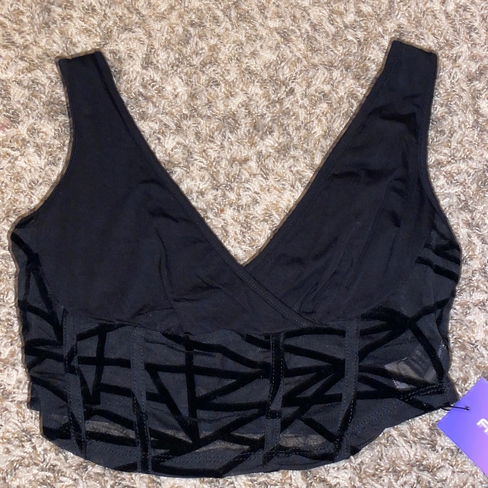BRAND NEW WITH TAGS shein crop
